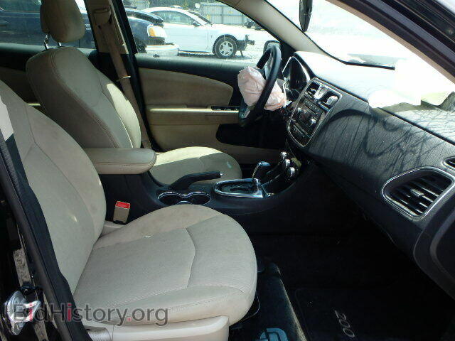 2012 CHRYSLER 200 - VIN: 1C3CCBBB6CN188548 - Фото 5