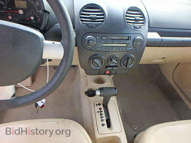 2000 VOLKSWAGEN BEETLE - VIN: 3VWCA21C0YM467083 - Фото 9