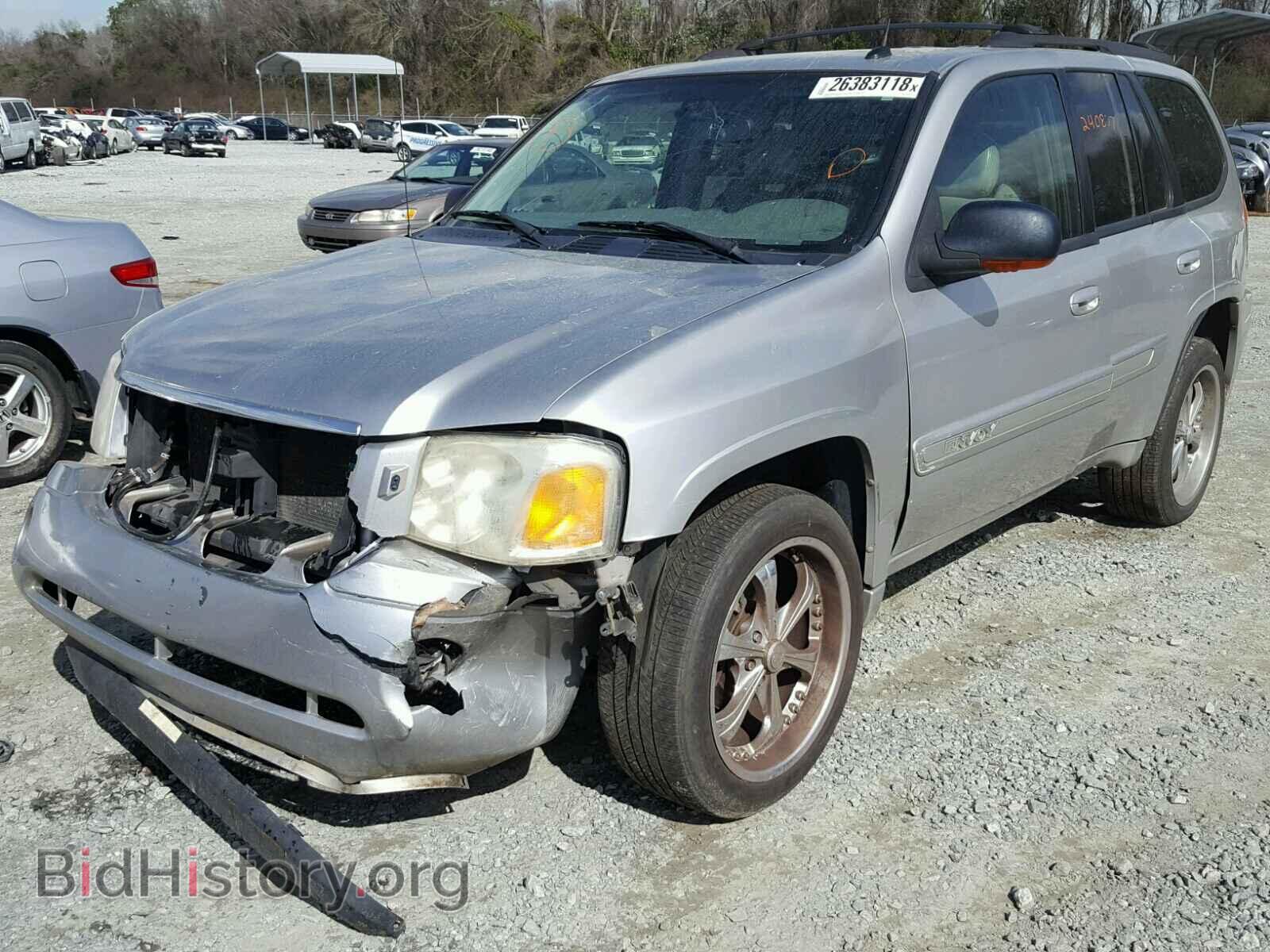 2005 GMC ENVOY - VIN: 1GKDS13S752105505 - Фото 2