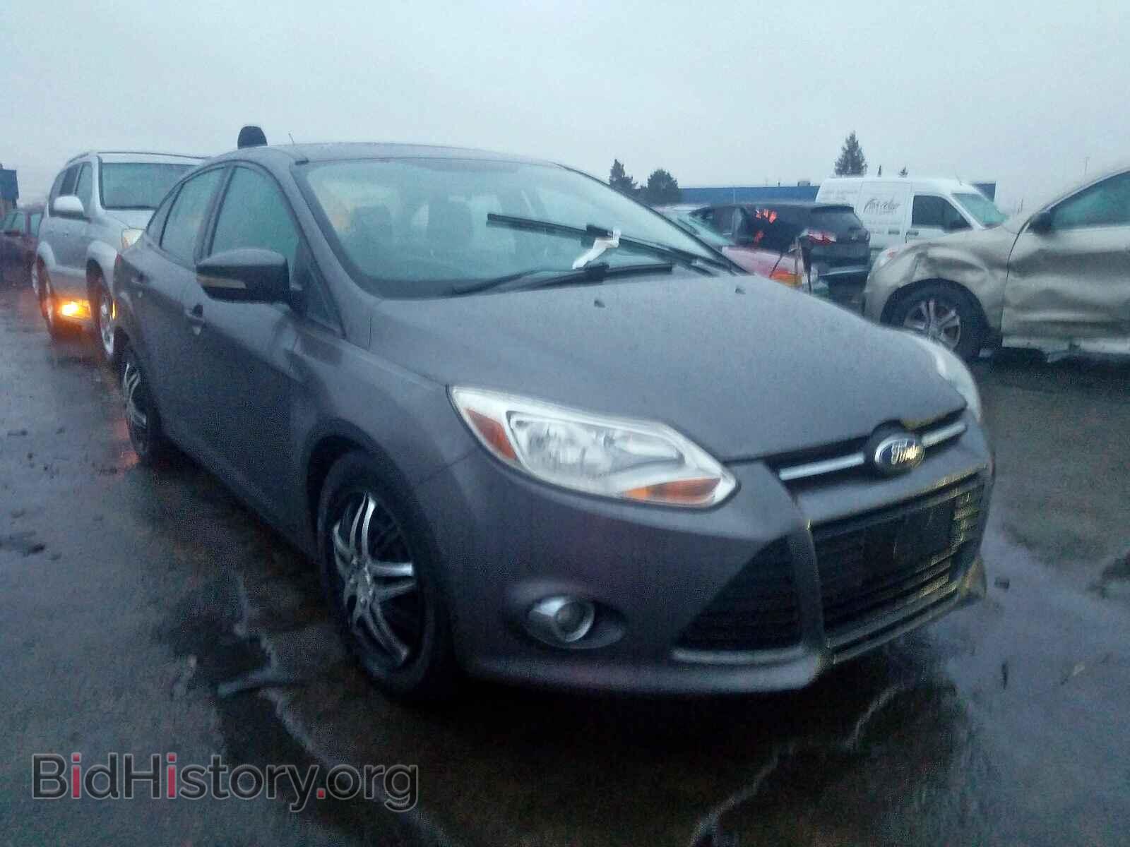 Photo 1FAHP3F25CL267068 - FORD FOCUS SE 2012