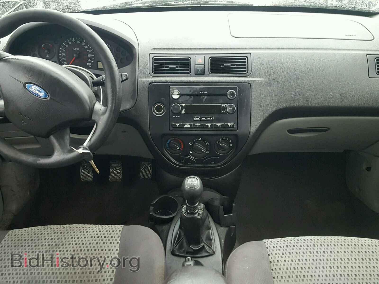 2007 FORD FOCUS - VIN: 1FAFP34N67W230104 - Фото 9