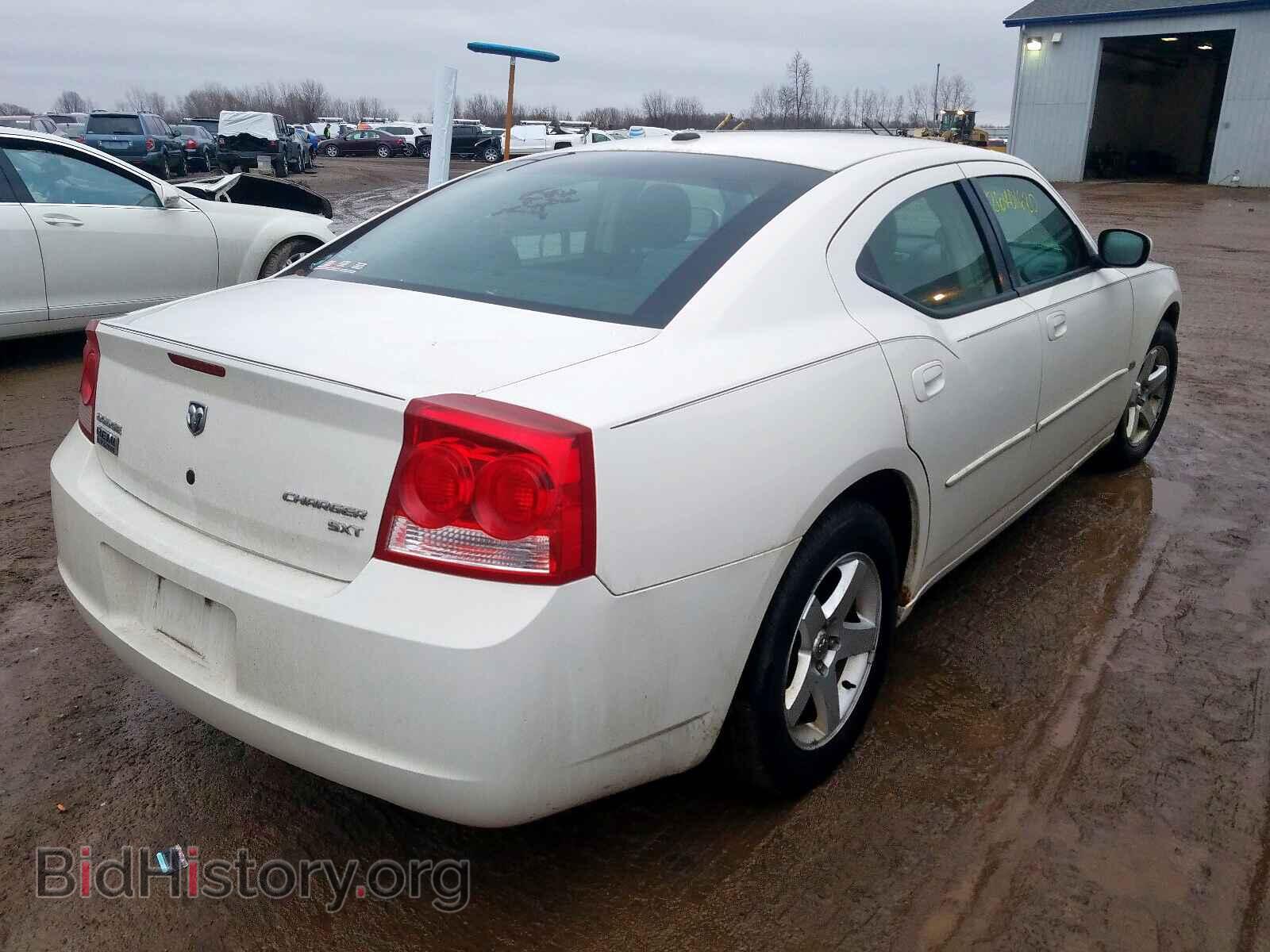 2010 DODGE CHARGER - VIN: 2B3CA3CV7AH124848 - Фото 4