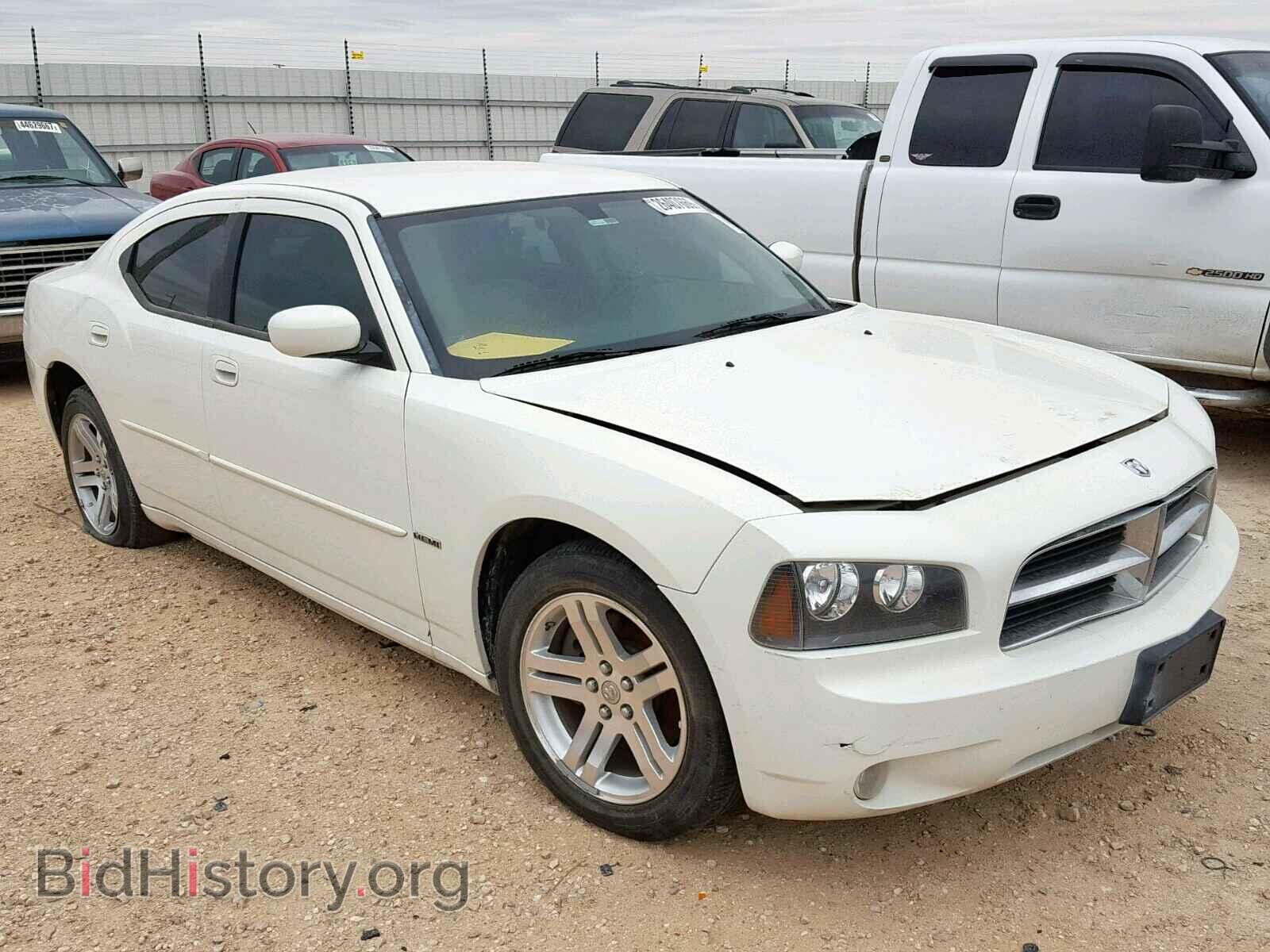 Photo  - DODGE CHARGER 2006