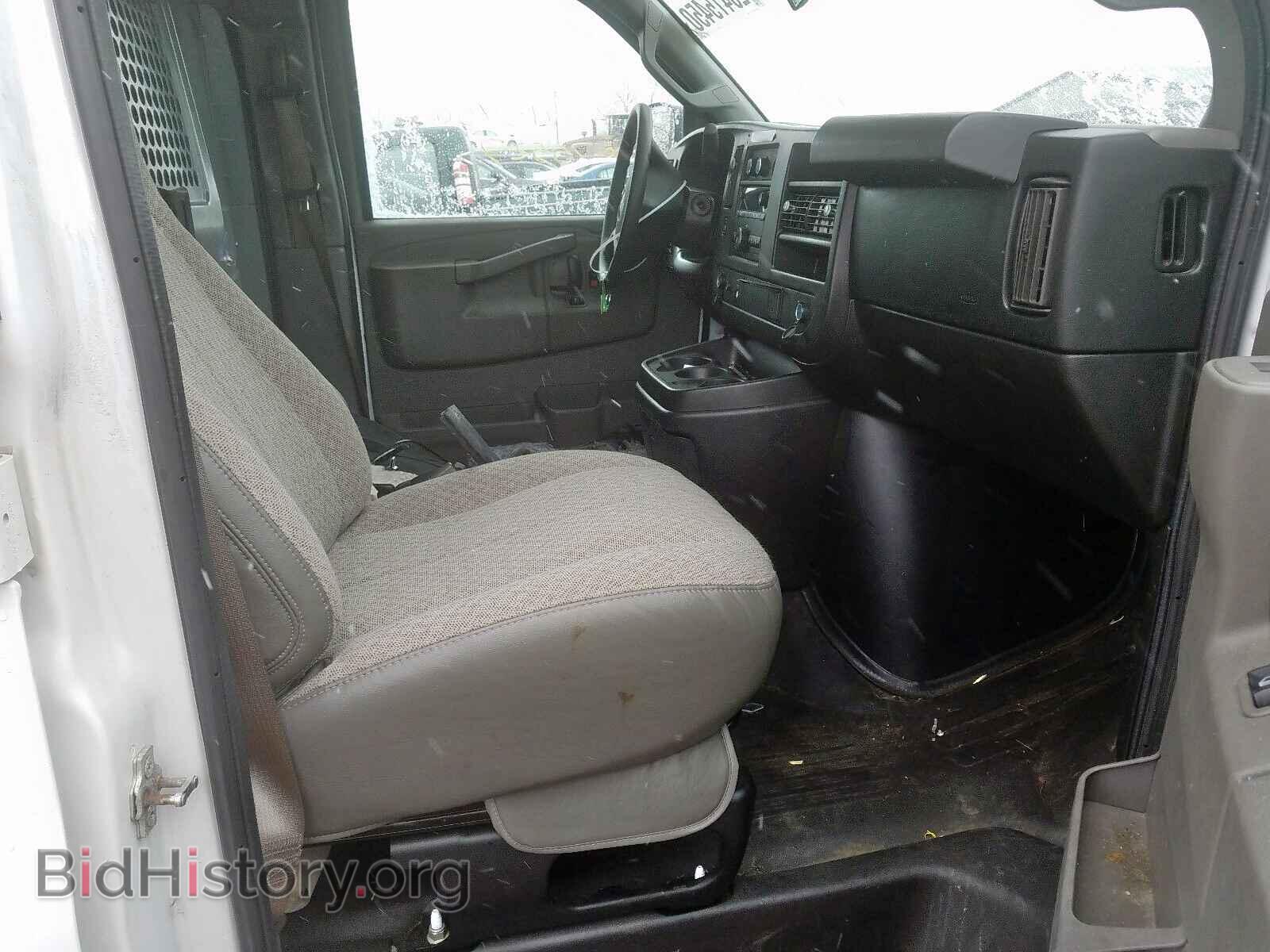 2017 GMC SAVANA - VIN: 1GTW7AFF3H1291333 - Фото 5