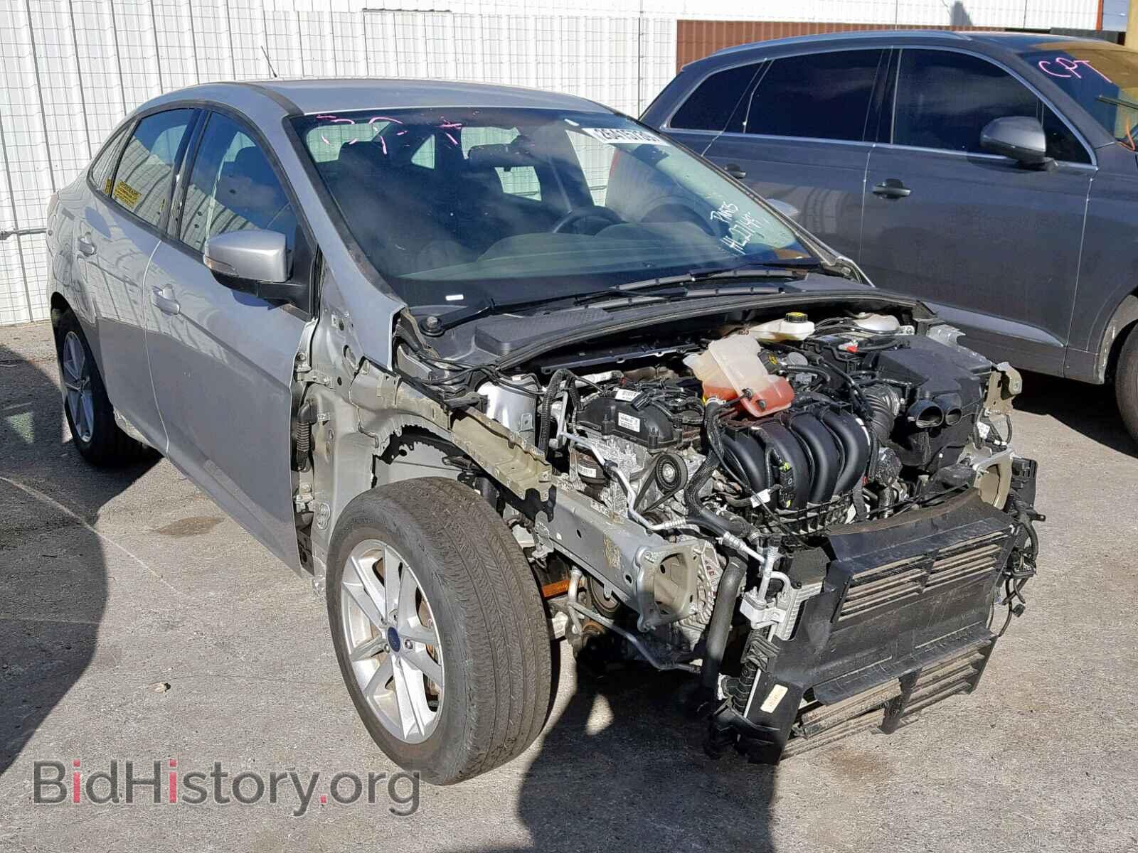 Photo 1FADP3F2XHL271493 - FORD FOCUS SE 2017