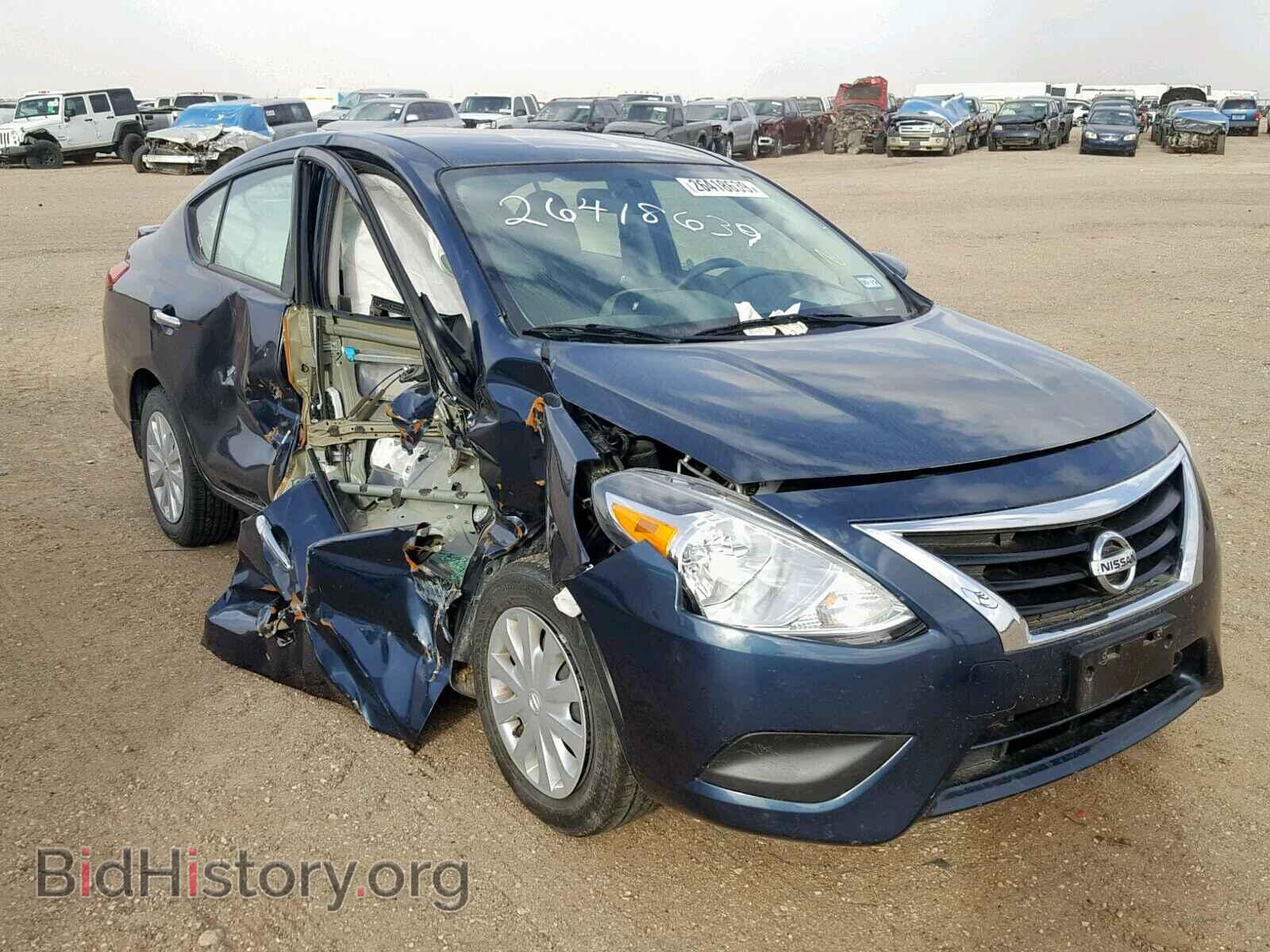 Photo  - NISSAN VERSA 2017