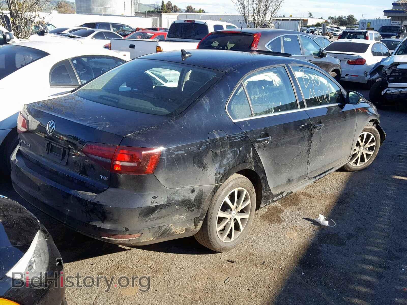 2017 VOLKSWAGEN JETTA - VIN: 3VWDB7AJ0HM276390 - Photo 4