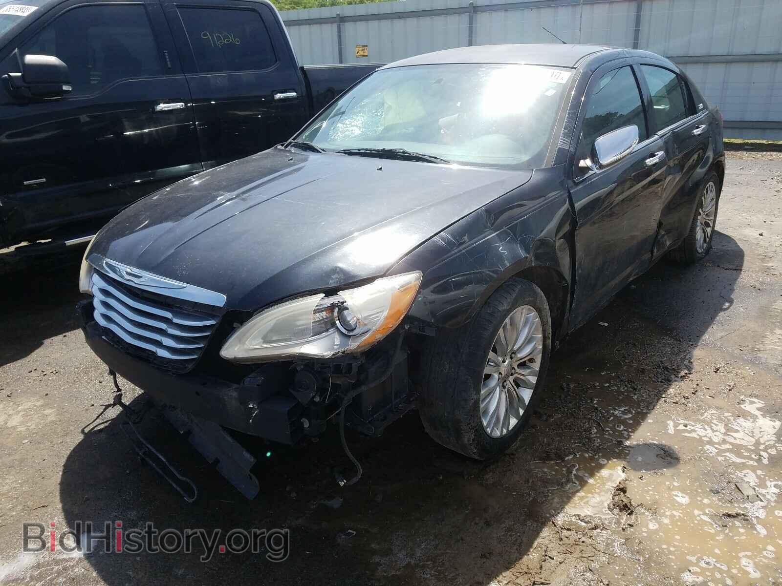 2011 CHRYSLER 200 - VIN: 1C3BC2FG2BN516371 - Фото 2
