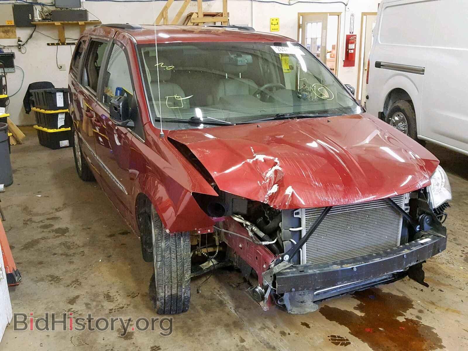 Photo 2A4RR8DG2BR656139 - CHRYSLER TOWN & COU 2011