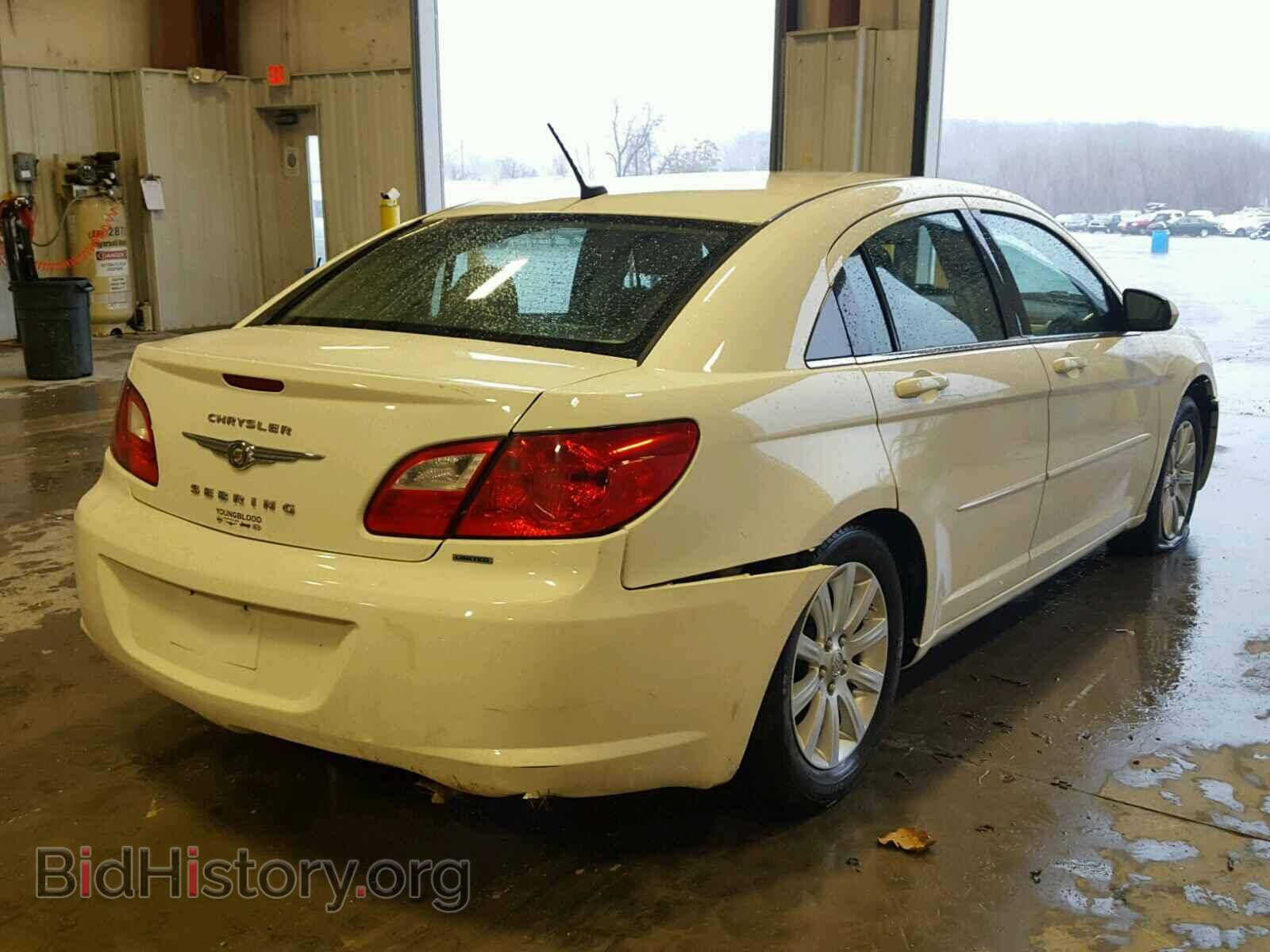 2010 CHRYSLER SEBRING - VIN: 1C3CC5FB3AN147139 - Фото 4