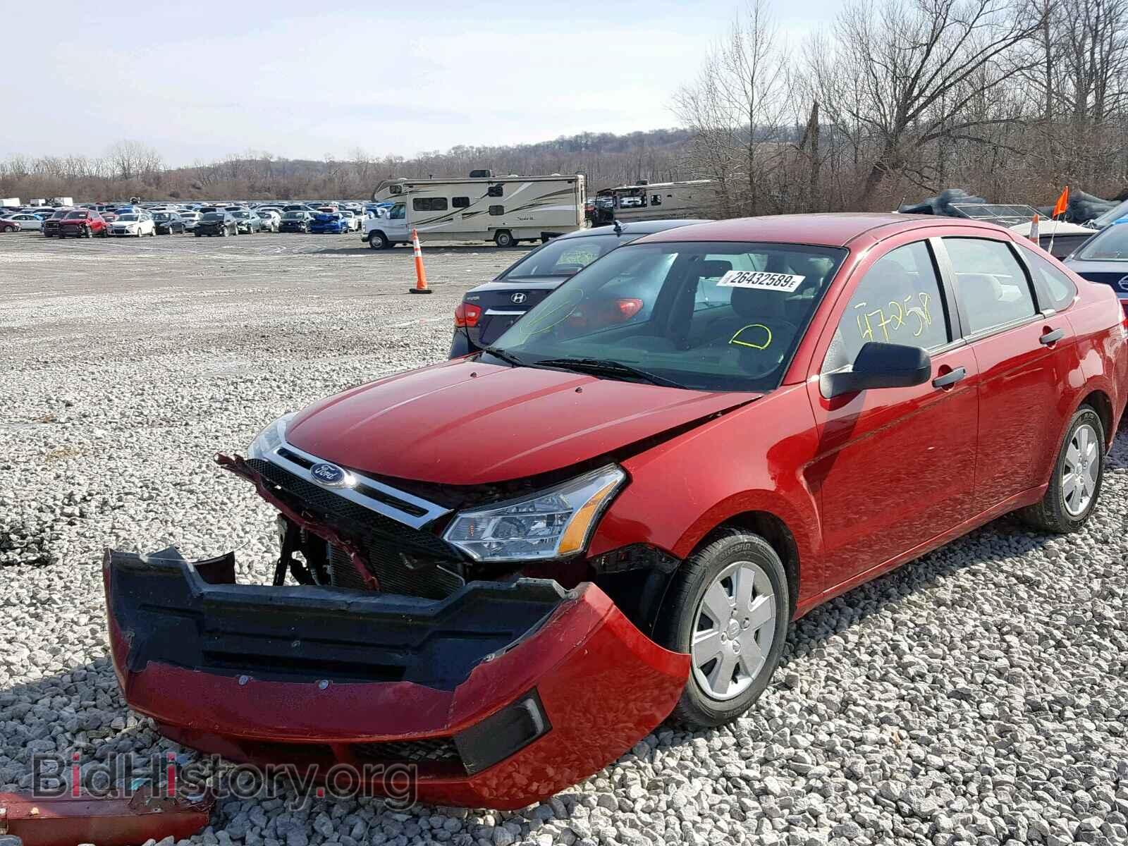2011 FORD FOCUS - VIN: 1FAHP3EN4BW151868 - Photo 2