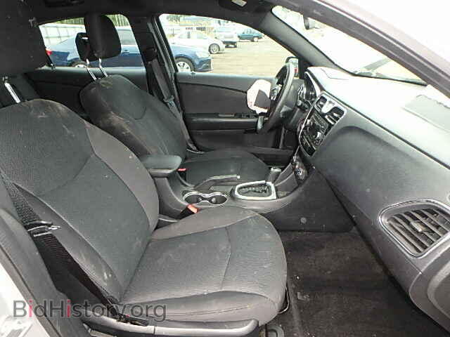2012 CHRYSLER 200 - VIN: 1C3CCBAB0CN210481 - Фото 5