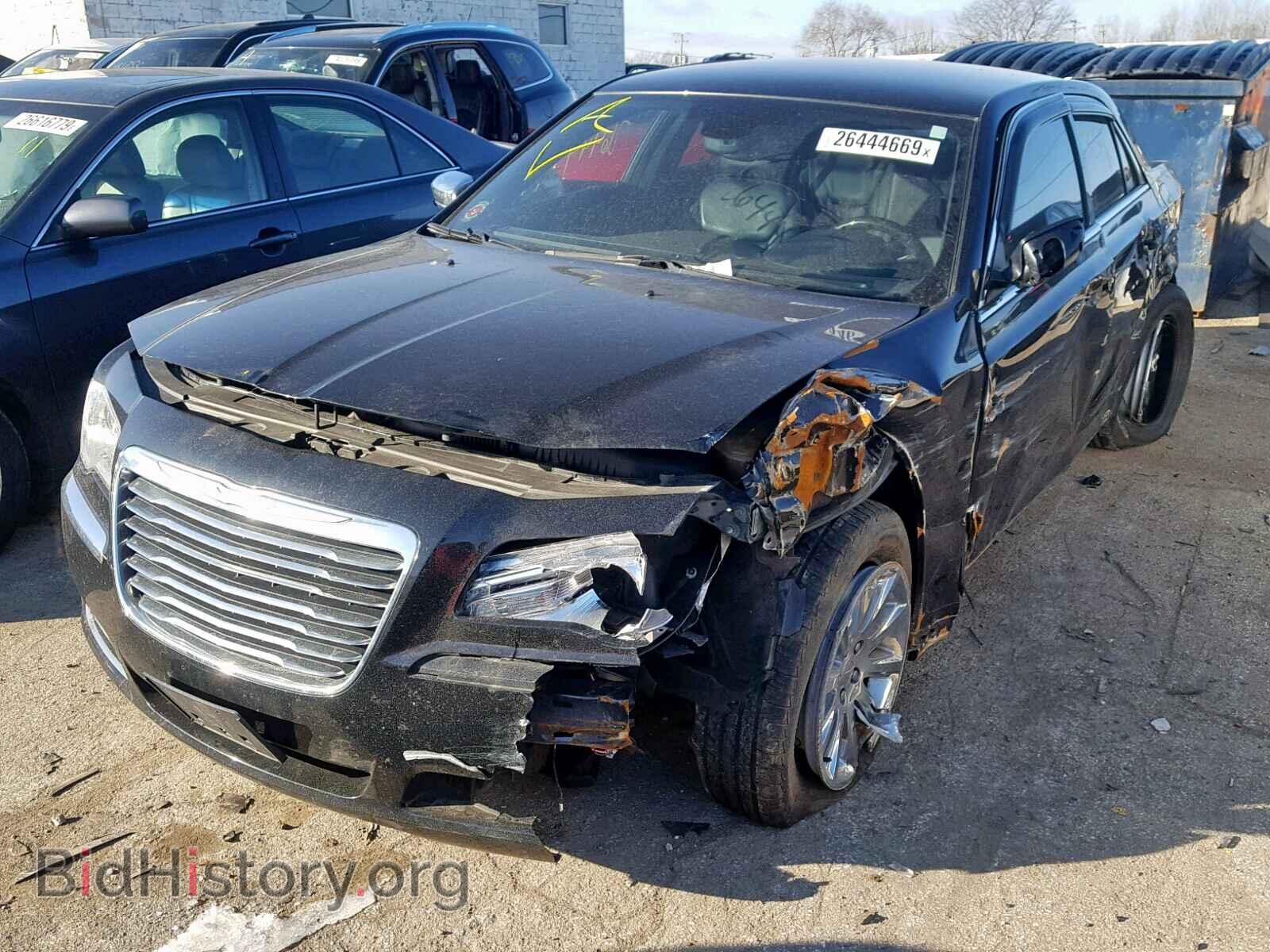 2011 CHRYSLER 300 - VIN: 2C3CA6CT8BH559303 - Фото 2