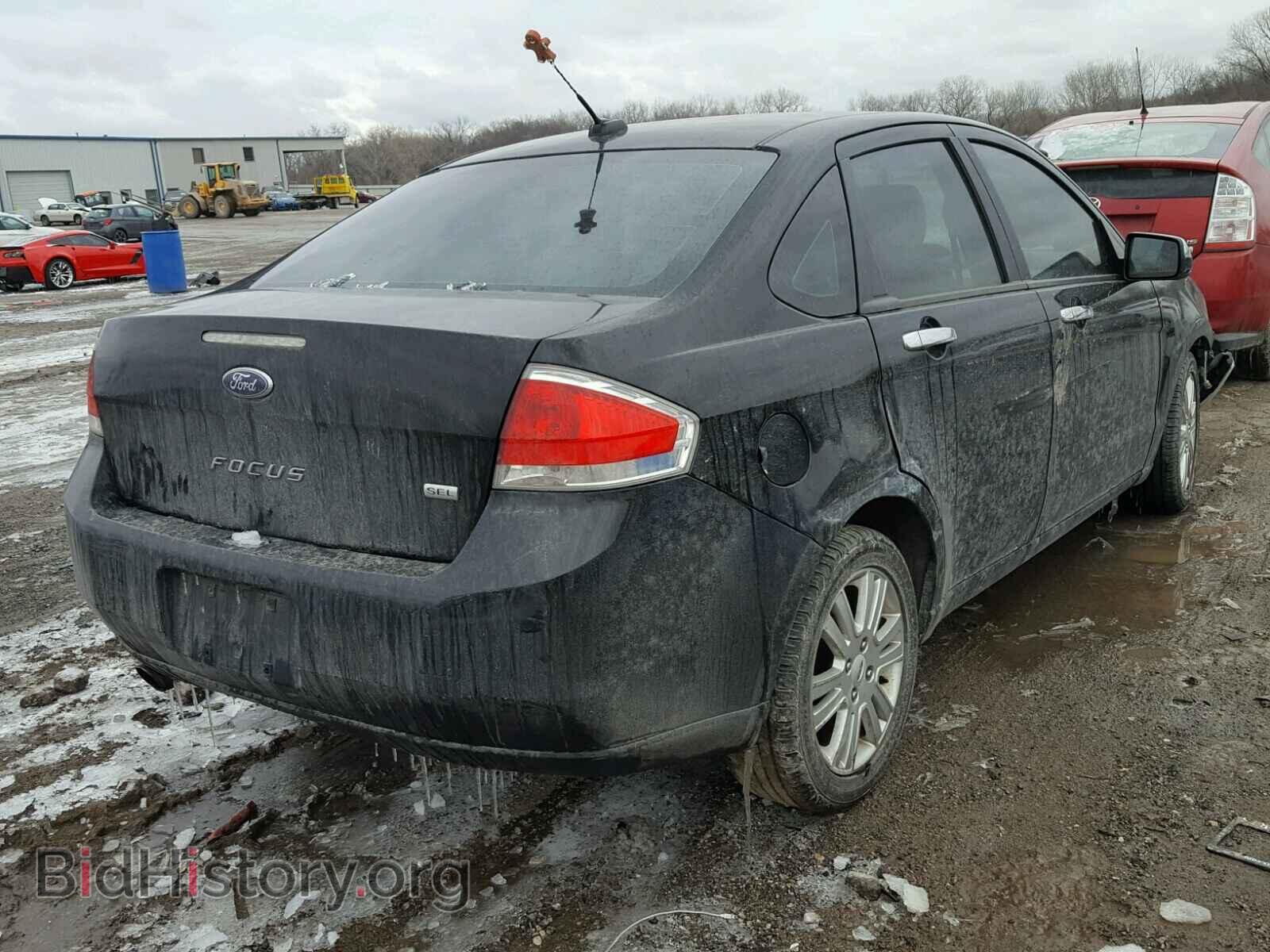 2011 FORD FOCUS - VIN: 1FAHP3HN7BW130413 - Фото 4