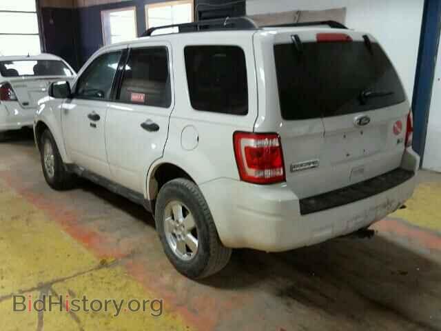 2011 FORD ESCAPE - VIN: 1FMCU0DG4BKA28735 - Фото 3