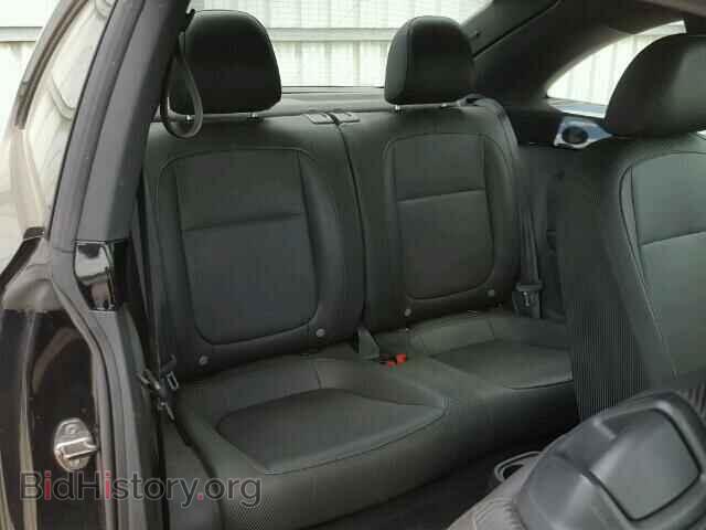 2013 VOLKSWAGEN BEETLE - VIN: 3VWJP7AT9DM677730 - Фото 6