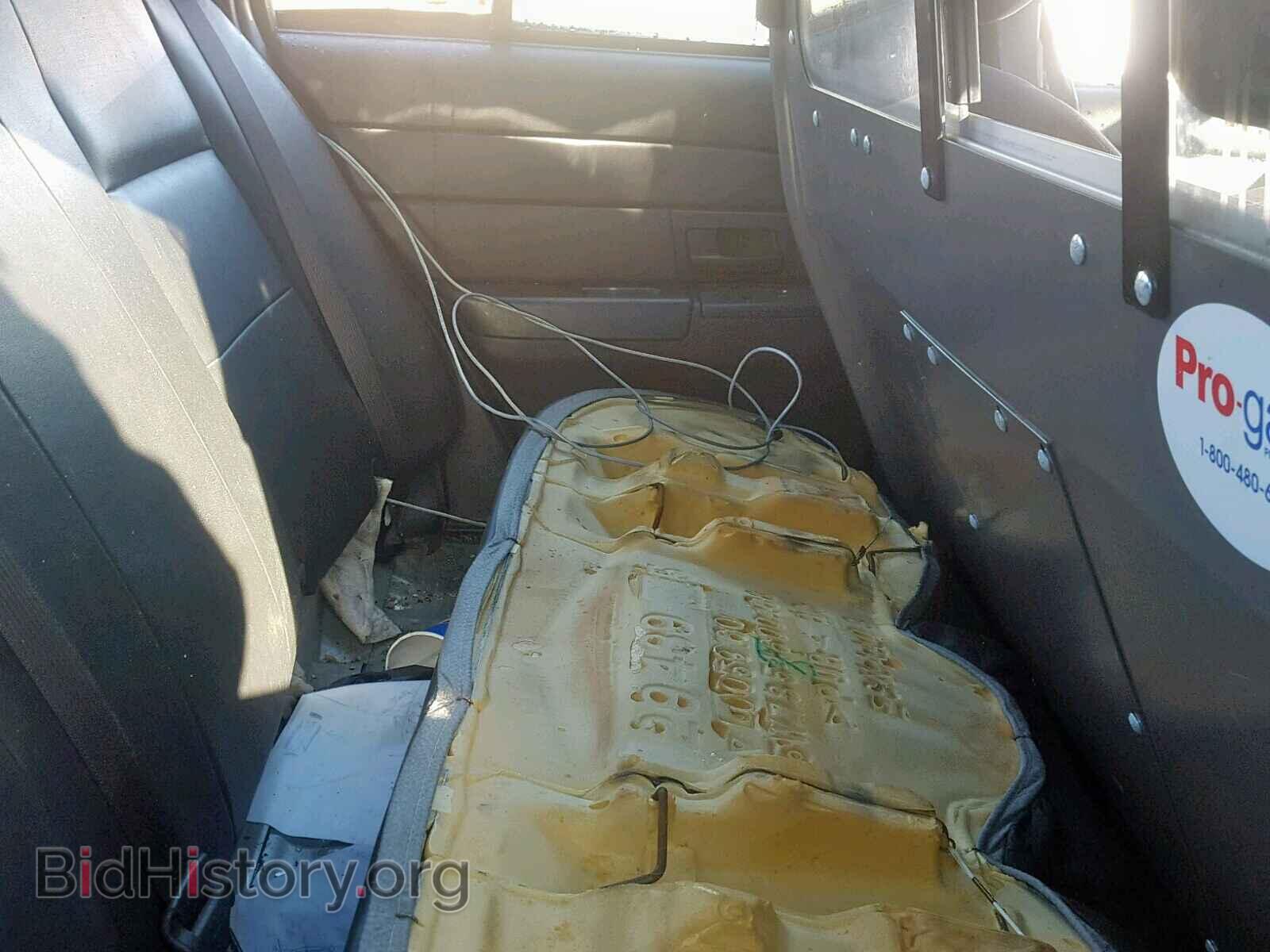 2011 FORD CROWN VIC - VIN: 2FABP7BV4BX183192 - Фото 6