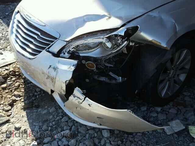 2012 CHRYSLER 200 - VIN: 1C3CCBBBXCN100648 - Фото 9