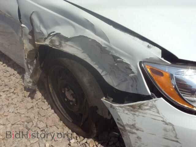 2013 CHRYSLER 200 - VIN: 1C3CCBAB8DN642298 - Фото 9