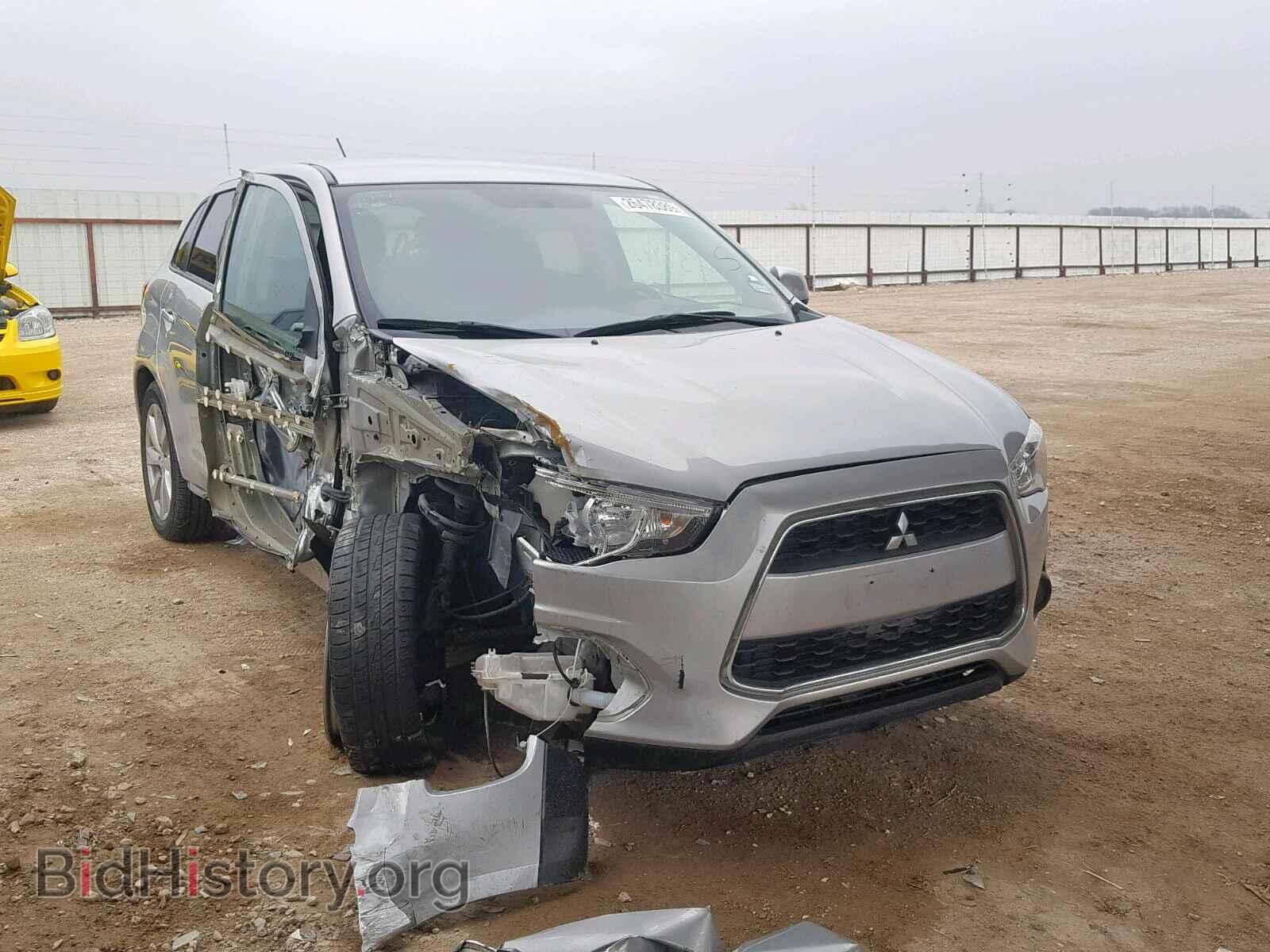 Photo  - MITSUBISHI OUTLANDER 2015
