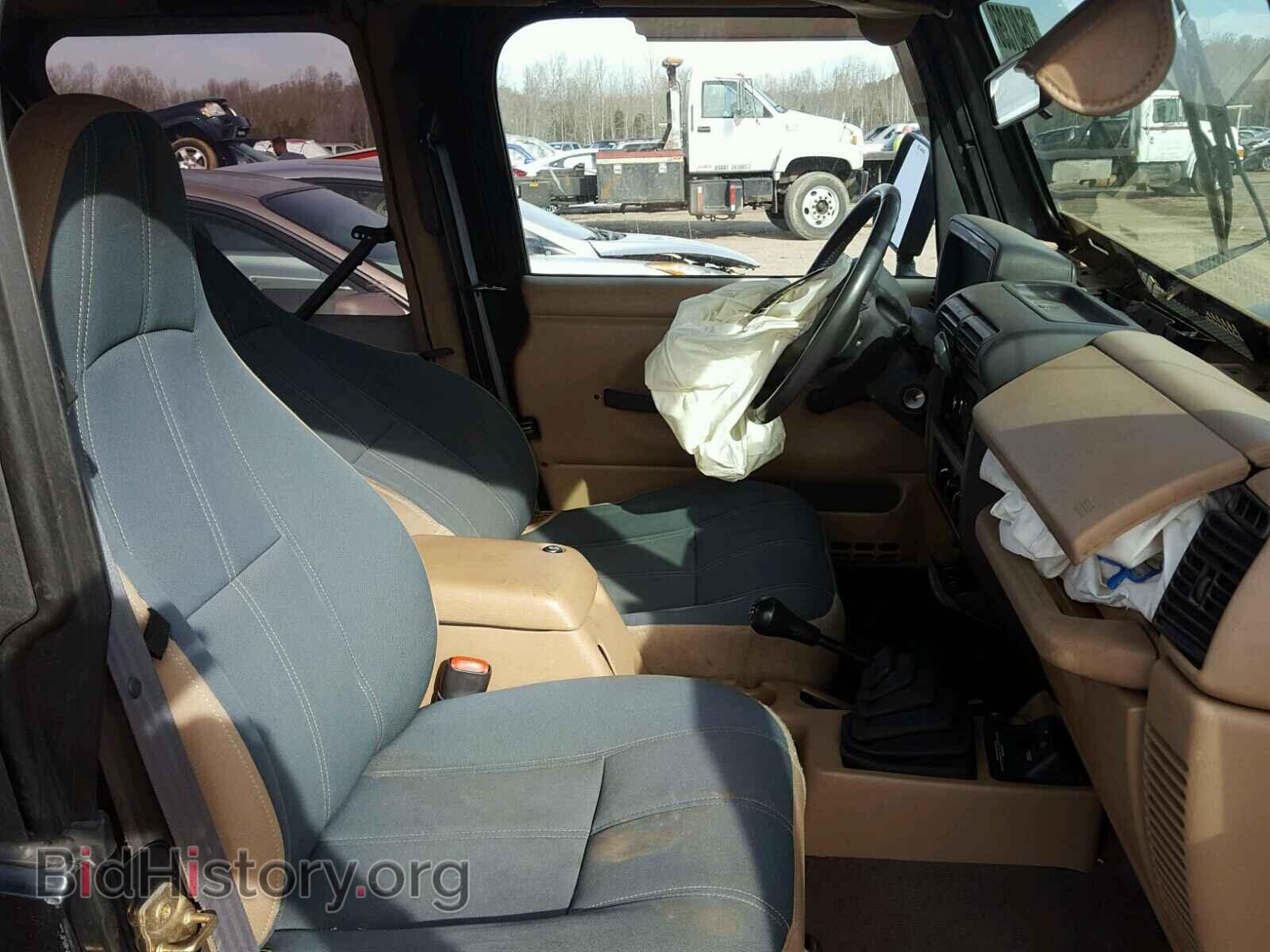 2000 JEEP WRANGLER - VIN: 1J4FA59S6YP745731 - Photo 5