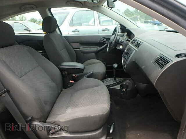 2005 FORD FOCUS - VIN: 3FAFP31N85R133586 - Фото 5