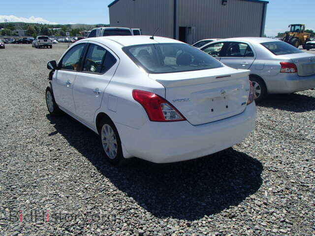 2014 NISSAN VERSA - VIN: 3N1CN7AP8EL869588 - Фото 3