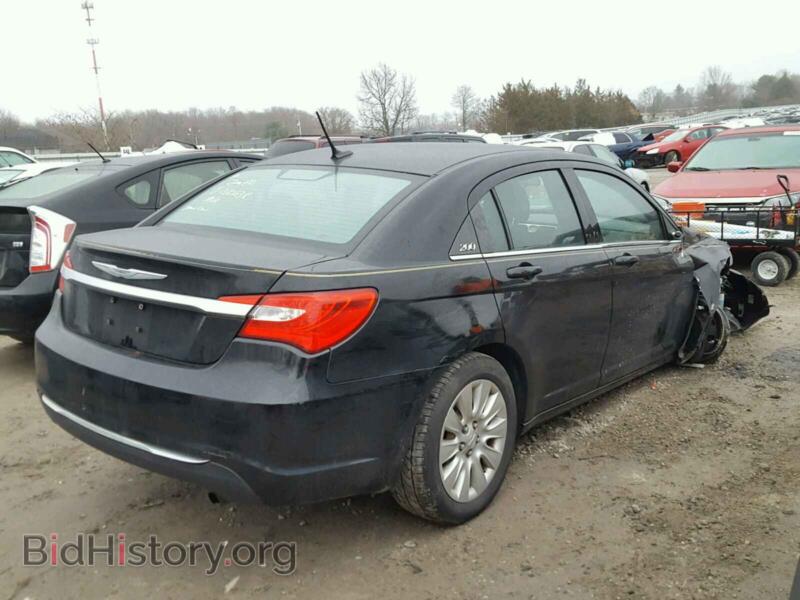 2011 Chrysler 200 (VIN 1C3BC4FB0BN571028) — photo 4 of 10