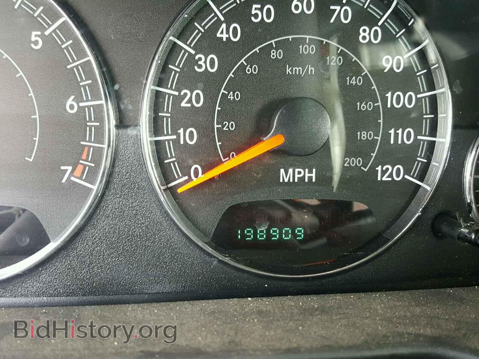 2004 CHRYSLER SEBRING - VIN: 1C3EL55R94N224754 - Фото 8
