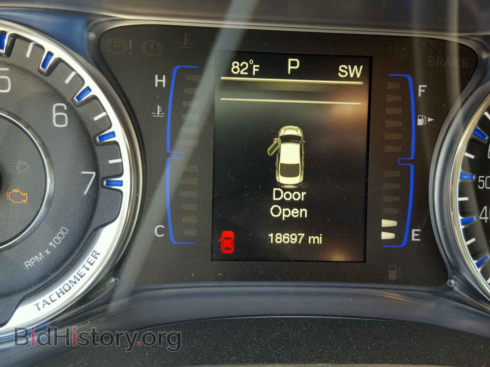 2017 CHRYSLER 200 - VIN: 1C3CCCAB5HN507209 - Фото 8