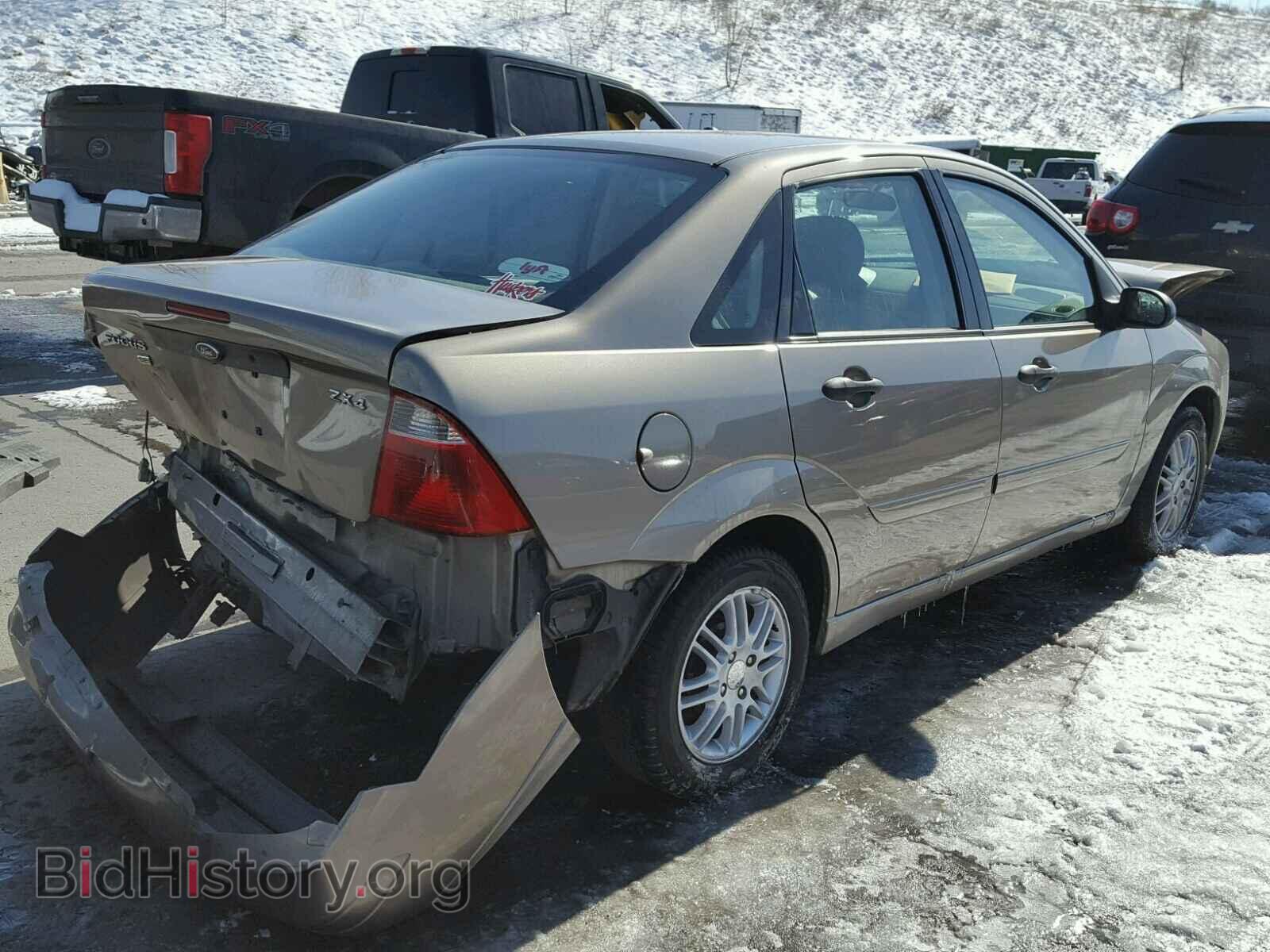 2005 FORD FOCUS - VIN: 1FAFP34N45W224217 - Фото 4