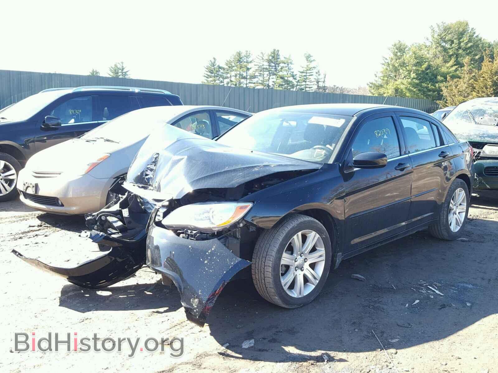 2013 CHRYSLER 200 - VIN: 1C3CCBBB6DN714114 - Фото 2