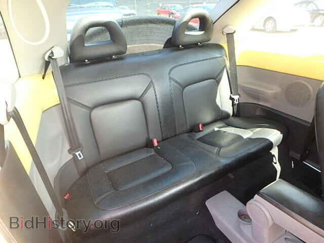 2000 VOLKSWAGEN BEETLE - VIN: 3VWCA21C2YM498660 - Фото 6