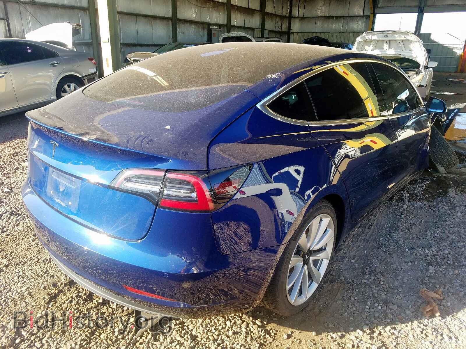 2018 TESLA MODEL 3 - VIN: 5YJ3E1EAXJF049781 - Фото 4