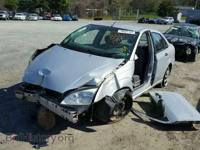 2005 FORD FOCUS - VIN: 1FAFP34N35W272940 - Фото 2