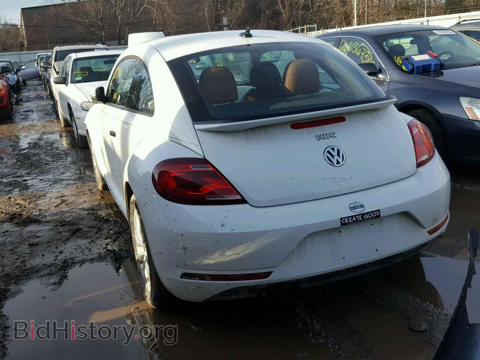2017 VOLKSWAGEN BEETLE - VIN: 3VWF17AT2HM617396 - Фото 3