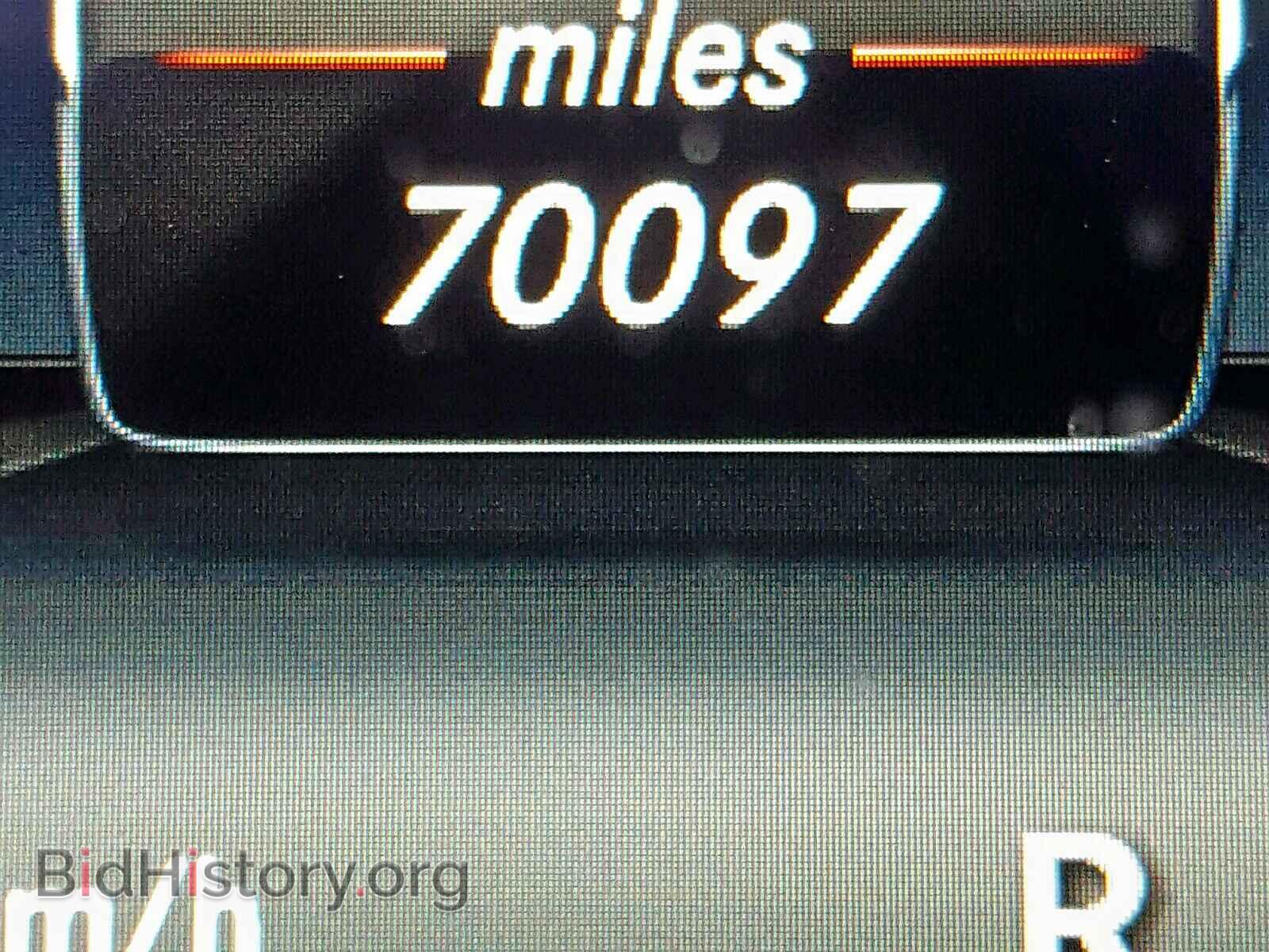 2014 MERCEDES-BENZ E 350 - VIN: WDDHF5KB6EA985649 - Фото 8