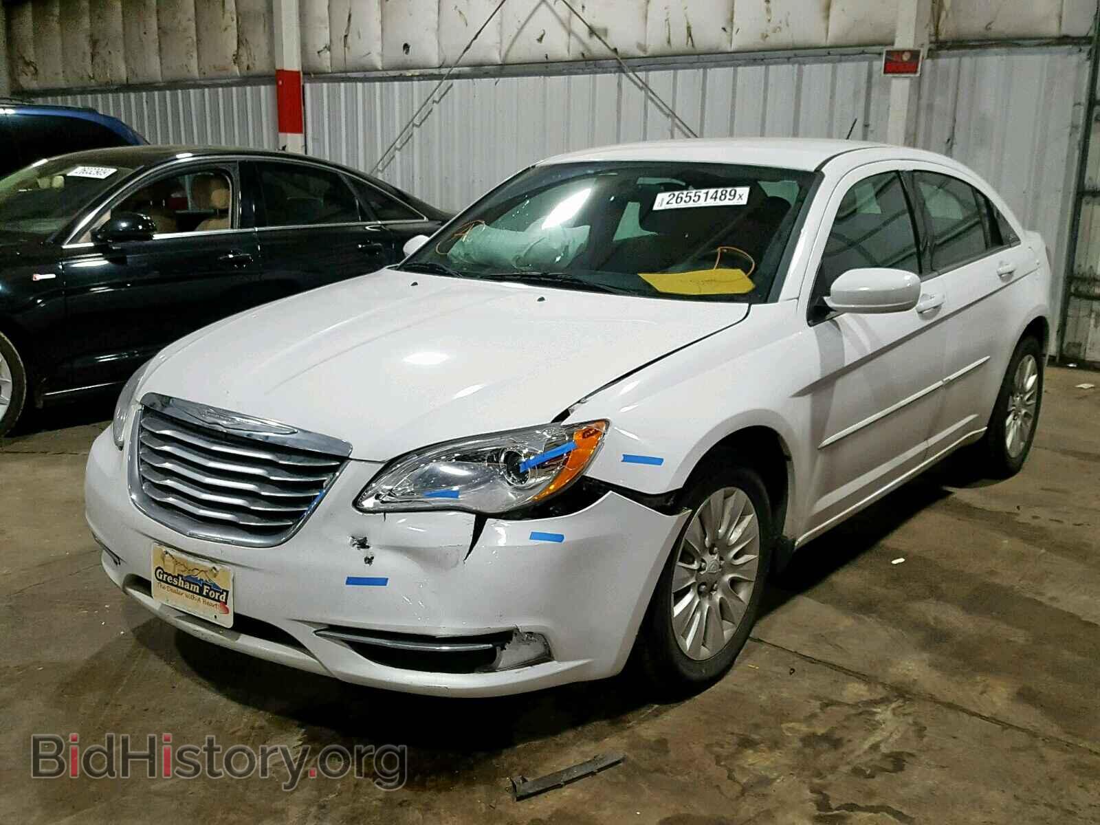 2012 CHRYSLER 200 - VIN: 1C3CCBAB0CN228981 - Фото 2