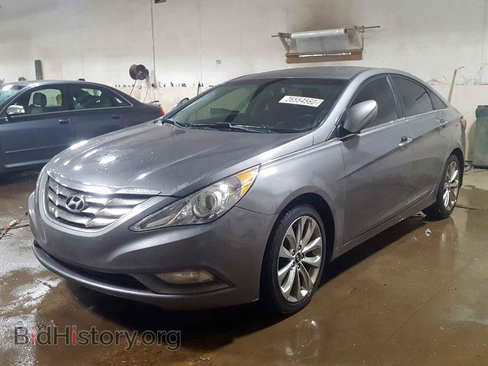 2013 HYUNDAI SONATA - VIN: 5NPEC4AC2DH596993 - Фото 2