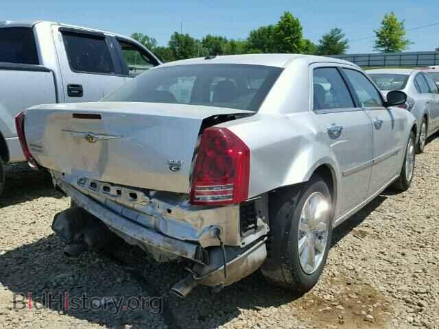 2010 CHRYSLER 300 - VIN: 2C3CA6CT0AH330726 - Photo 4