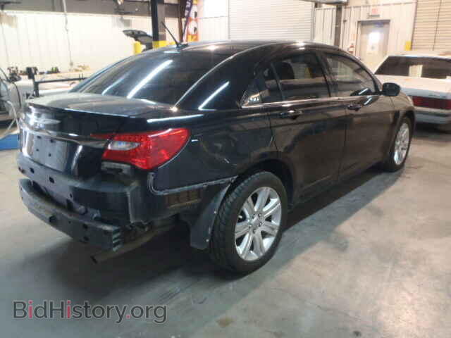 2013 CHRYSLER 200 - VIN: 1C3CCBAB3DN705422 - Фото 4