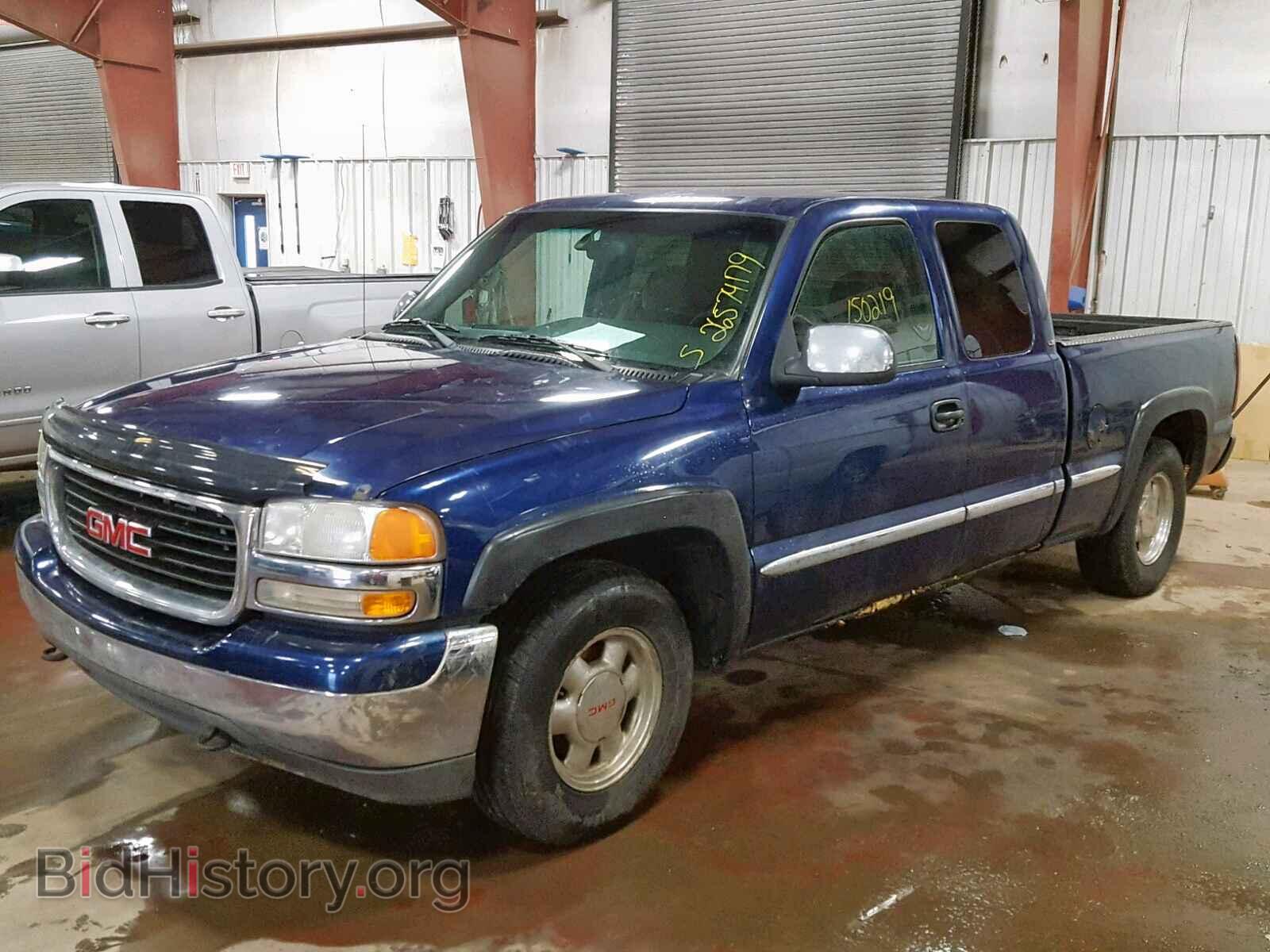2002 GMC NEW SIERRA - VIN: 2GTEC19V521324036 - Фото 2