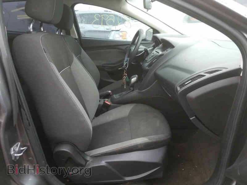 2013 Ford FOCUS (VIN 1FADP3E24DL201094) — photo 5 of 10