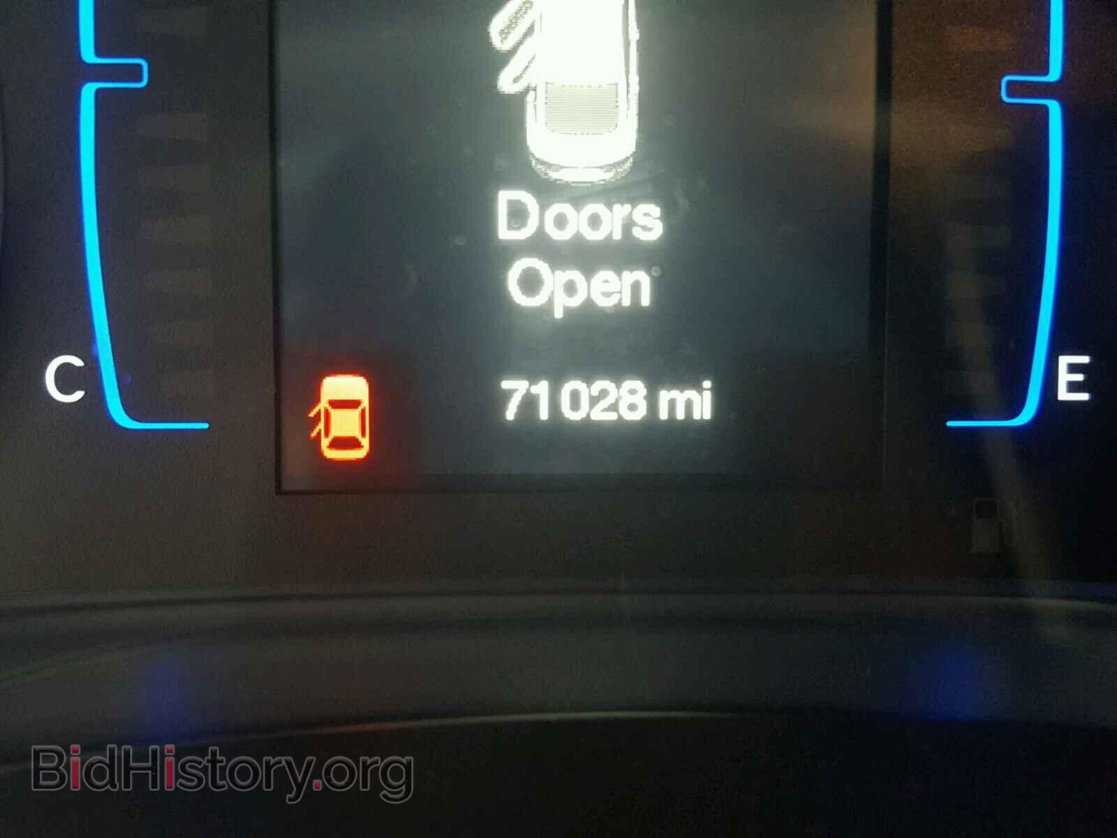 2015 CHRYSLER 200 - VIN: 1C3CCCAB2FN705033 - Photo 8