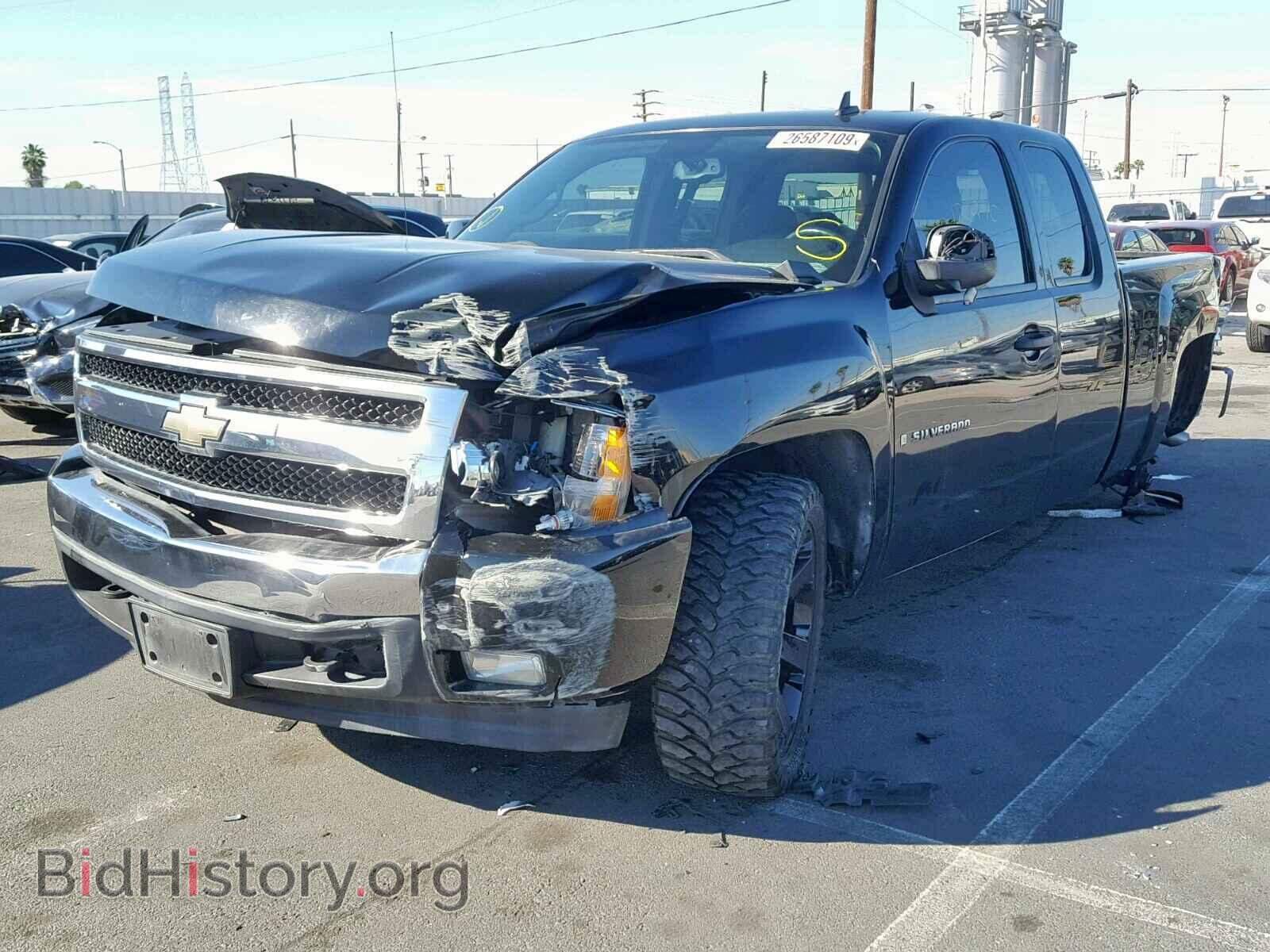 2007 CHEVROLET SILVERADO - VIN: 2GCEC19C371654098 - Фото 2