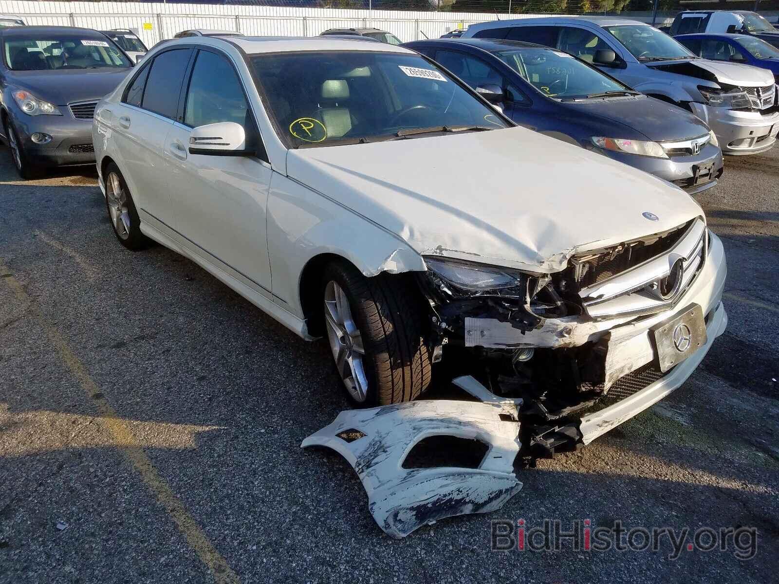 Photo WDDGF5EB0BA511263 - MERCEDES-BENZ C CLASS 2011