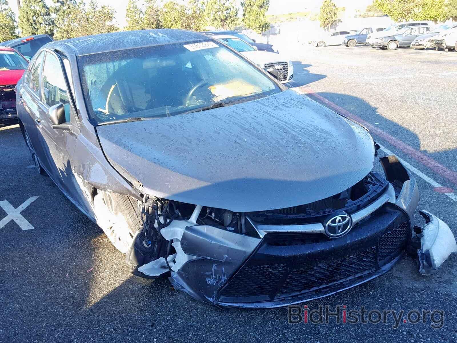 Photo 4T1BF1FK8HU715680 - TOYOTA CAMRY 2017