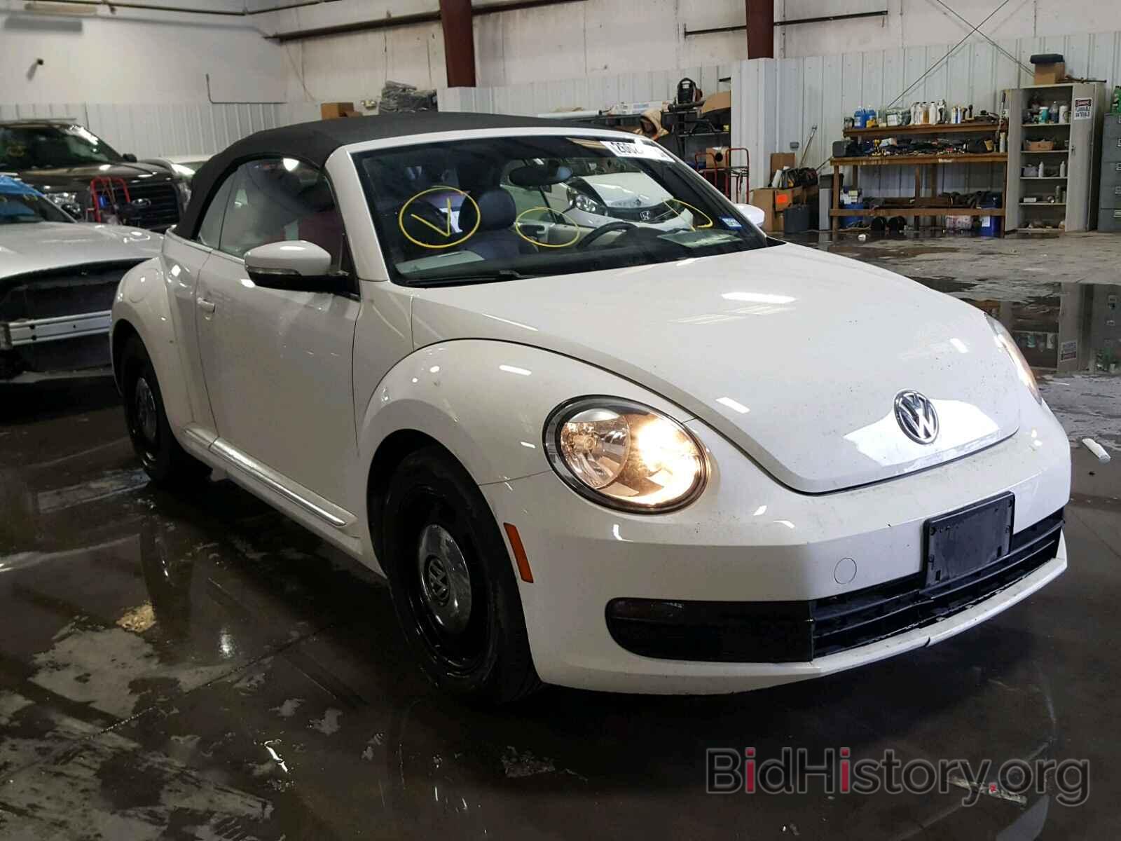 Photo 3VW5X7AT2EM806751 - VOLKSWAGEN BEETLE 2014