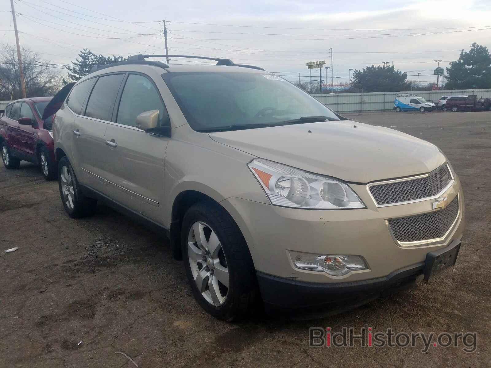 Фотография 1GNLRH3D7AS132067 - CHEVROLET TRAVERSE 2010