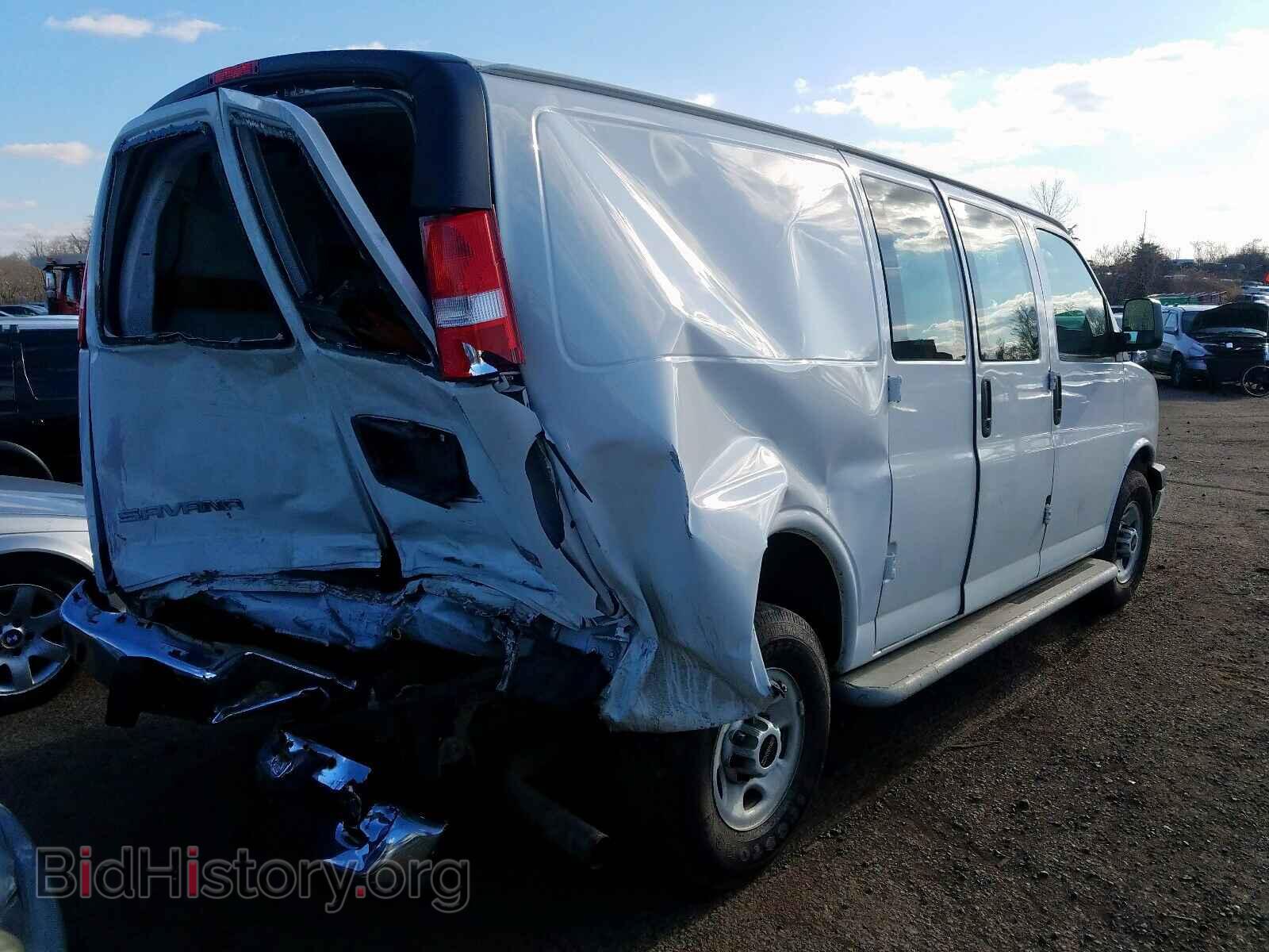 2017 GMC SAVANA - VIN: 1GTW7AFF2H1904154 - Фото 4